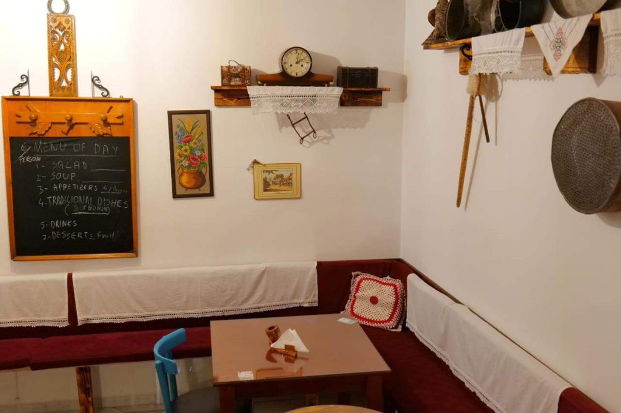 Hotel Veli Sarandë 外观 照片