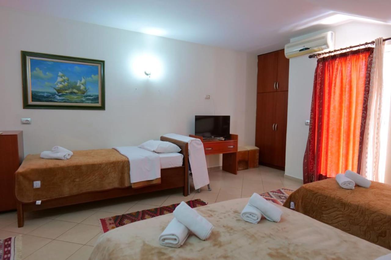 Hotel Veli Sarandë 外观 照片