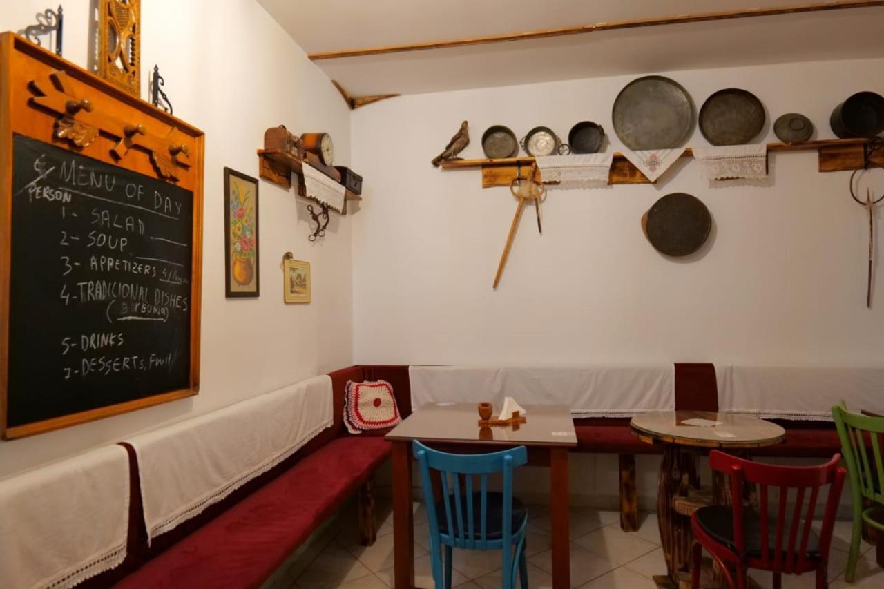 Hotel Veli Sarandë 外观 照片