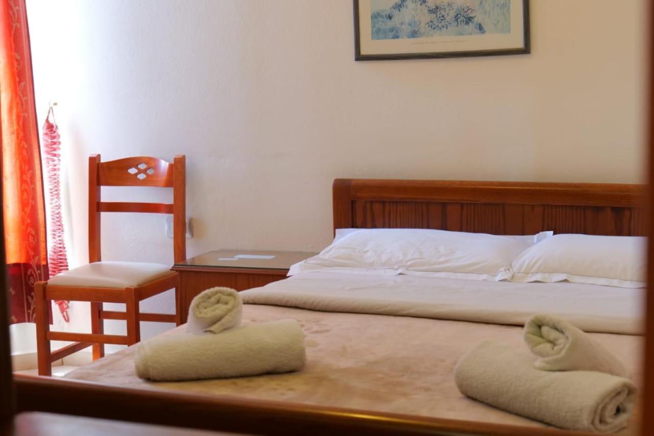 Hotel Veli Sarandë 外观 照片
