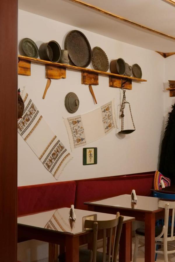 Hotel Veli Sarandë 外观 照片