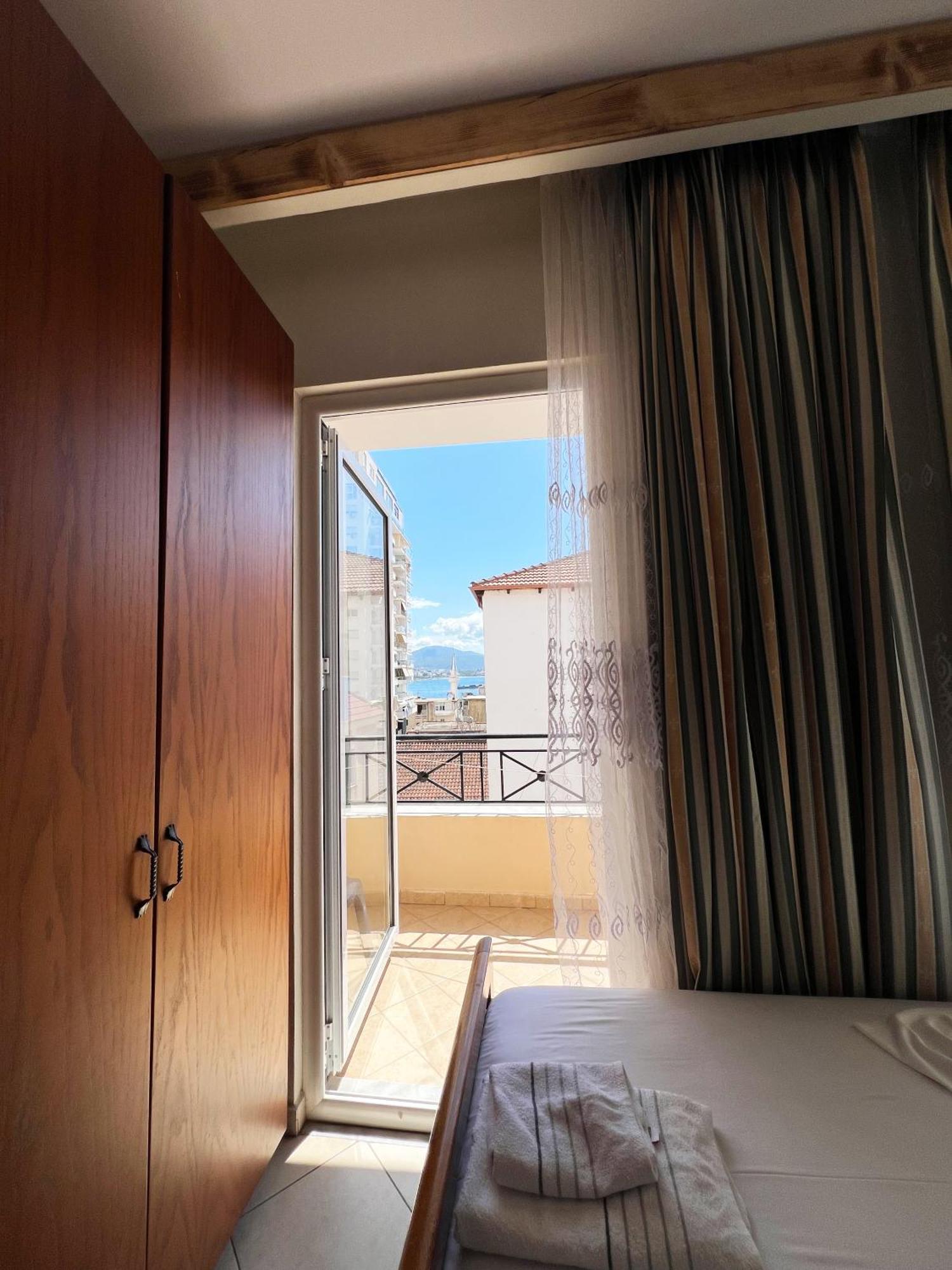 Hotel Veli Sarandë 外观 照片