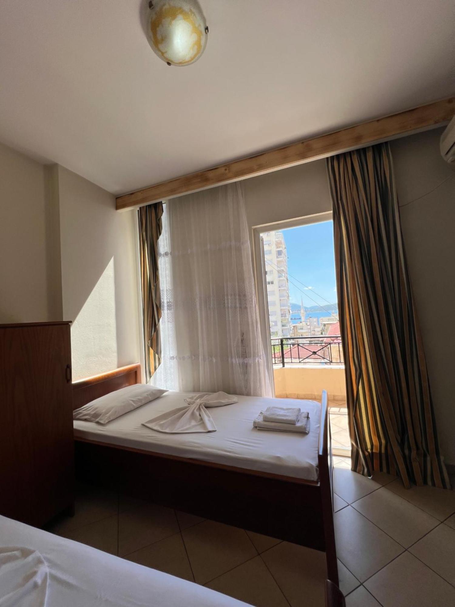 Hotel Veli Sarandë 外观 照片