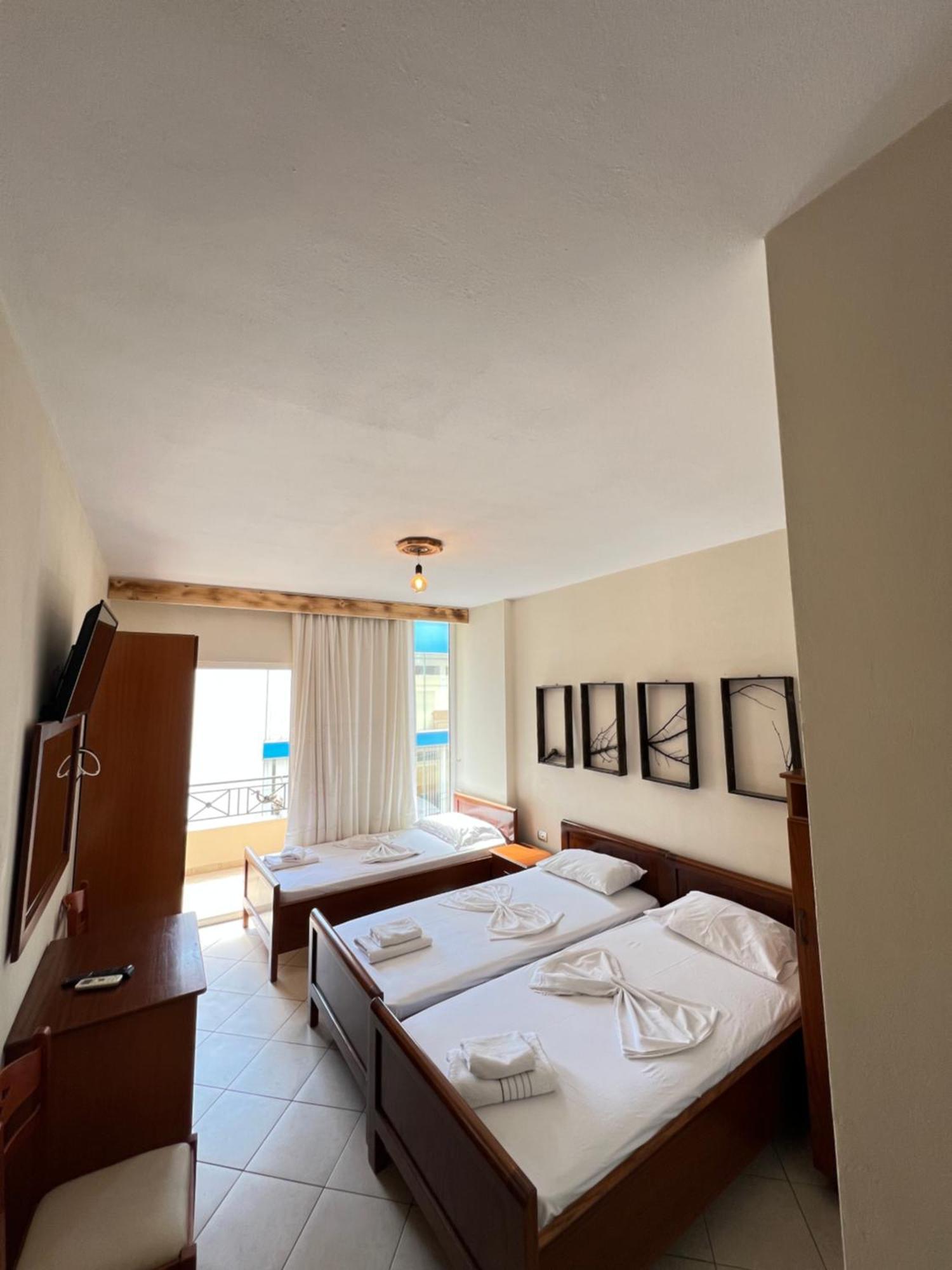 Hotel Veli Sarandë 外观 照片