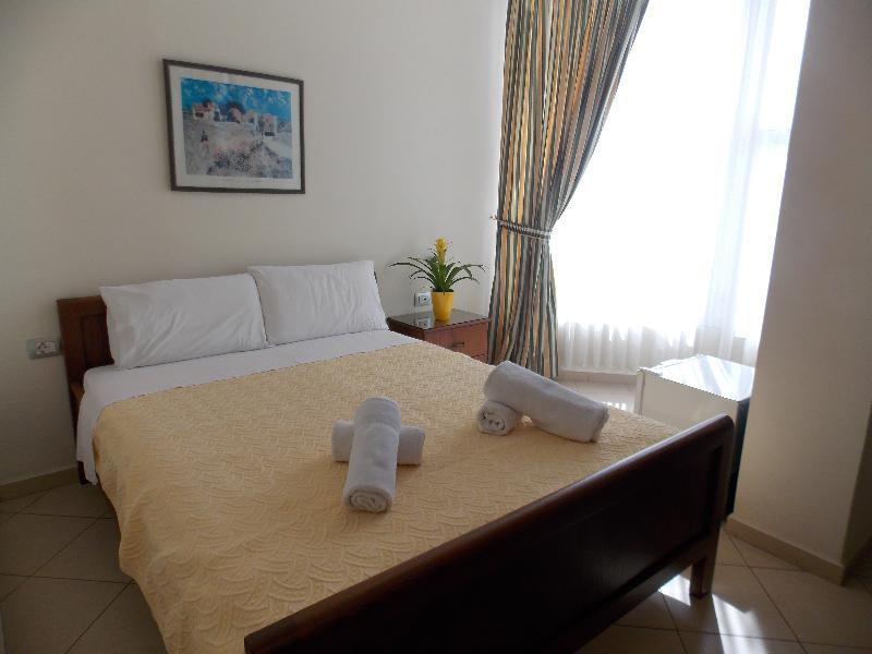 Hotel Veli Sarandë 外观 照片