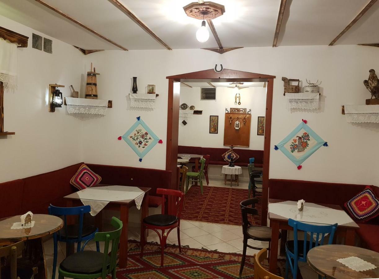 Hotel Veli Sarandë 外观 照片