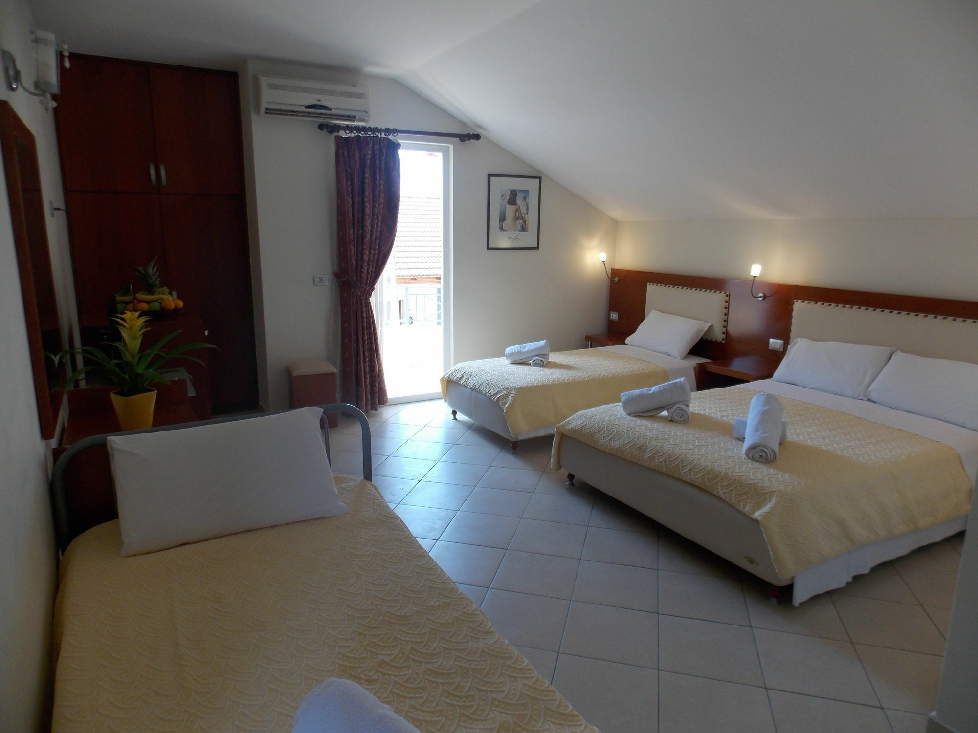Hotel Veli Sarandë 外观 照片